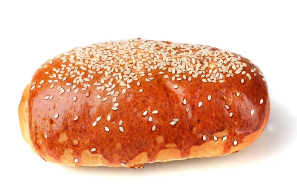 白で隔離される茶色の皿の上のパンの新鮮なパテ — Stockfoto
