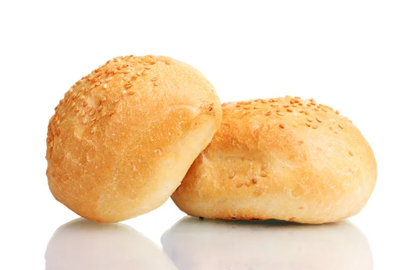 ขนมปังอร่อยที่มีเมล็ดงาแยกจากสีขาว — ภาพถ่ายสต็อก