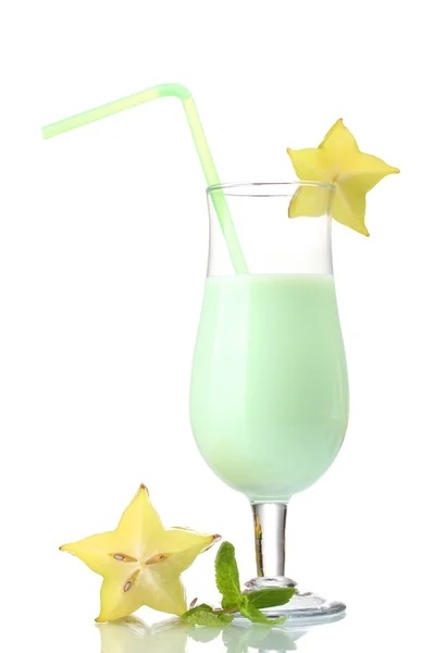 Milk shake med corambola isolerad på vit — Stockfoto