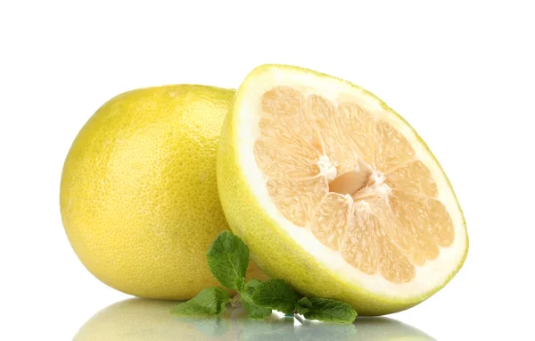 Pomelo o pompelmo cinese isolato su bianco — Foto Stock