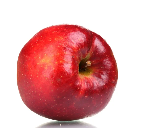 Сочное красное яблоко, изолированное на белом — стоковое фото