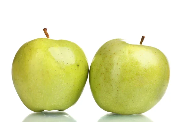 두 달콤한 녹색 사과 흰색 절연 — 스톡 사진