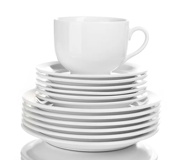 干净的盘子和杯子上白色隔离 — 图库照片
