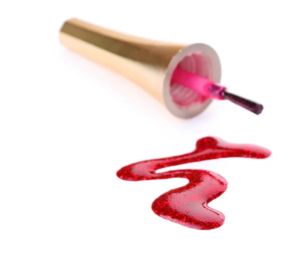 Roter Nagellack und Pinsel isoliert auf weiß — Stockfoto