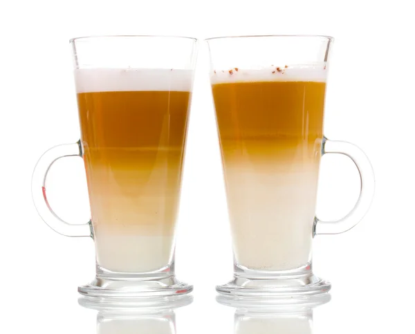 Fragante jalá café con leche en copas de vidrio aisladas en blanco —  Fotos de Stock