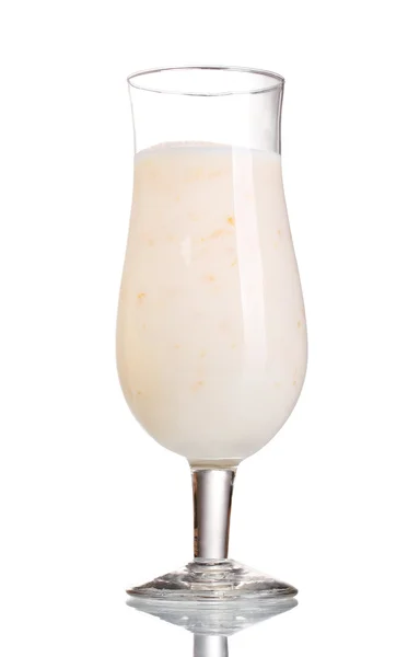 Latte frullato isolato su bianco — Foto Stock