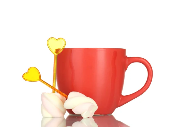 Två marshmallows med spett och kopp isolerad på vit — Stockfoto