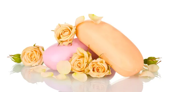 两个肥皂与白色背景上的玫瑰 — 图库照片