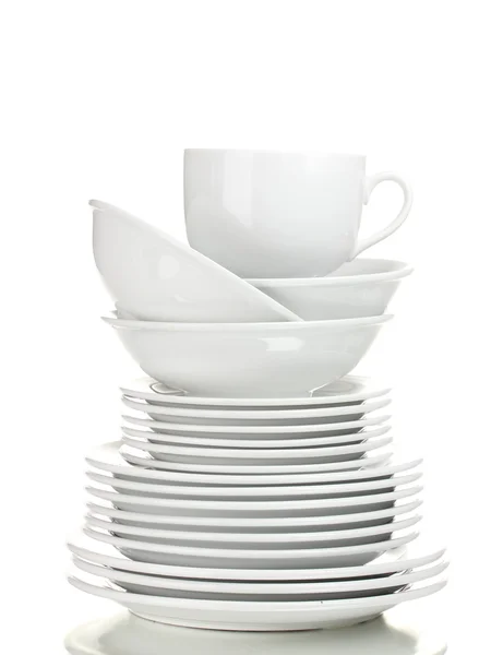Schone borden en kopjes geïsoleerd op wit — Stockfoto