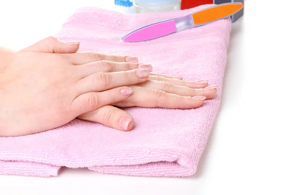 Mujeres hermosas manos en toalla rosa — Foto de Stock
