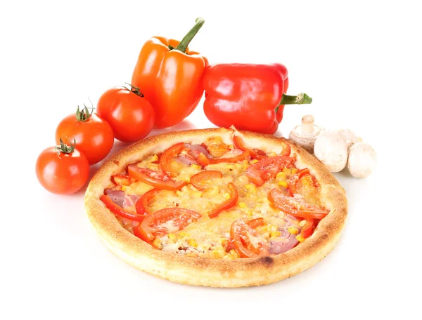 Aromatiska pizza med grönsaker och svamp isolerad på vit — Stockfoto