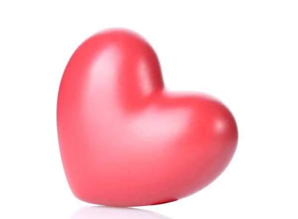 Декоративное красное сердце, изолированное на белом — стоковое фото