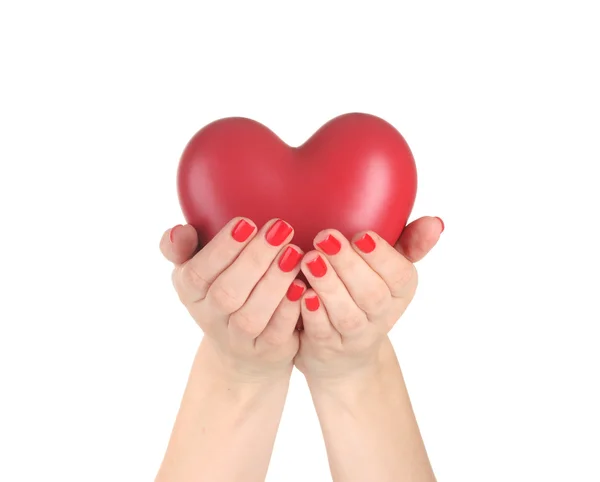 红色的心，在女人的手上白色孤立 — 图库照片