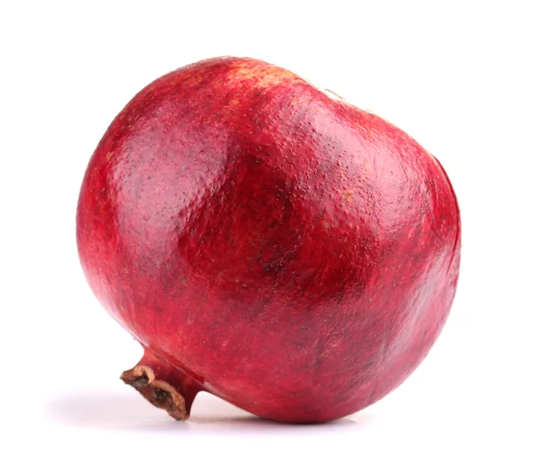 Olgun nar meyve üzerinde beyaz izole — Stok fotoğraf