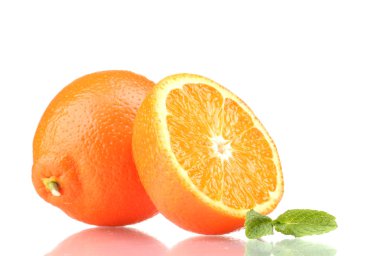 lezzetli mandarine üzerinde beyaz izole