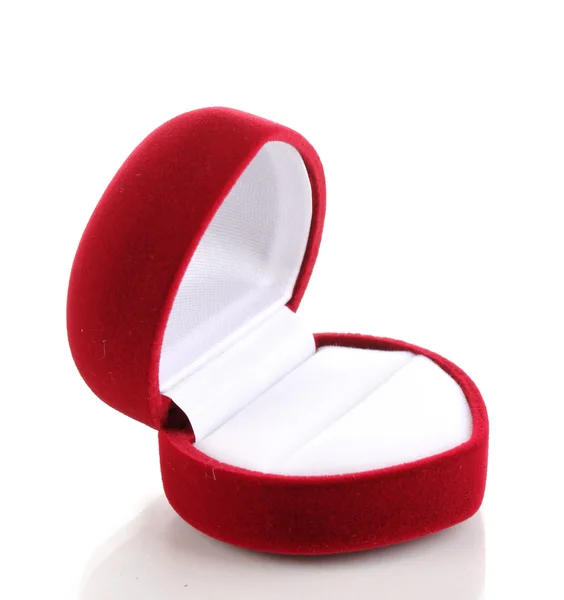Boîte à bijoux rouge isolée sur blanc — Photo