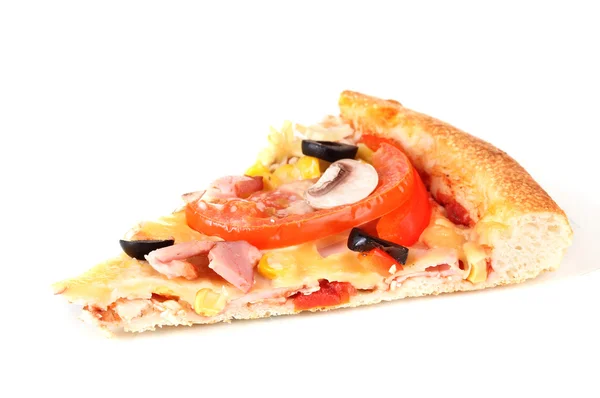 Bit av pizza närbild isolerad på vit — Stockfoto