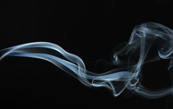 Abstraktní kouř na černém pozadí — Stock fotografie