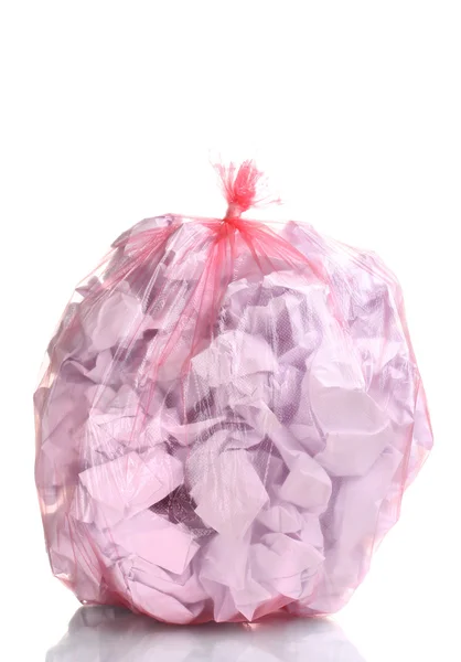 Kırmızı çöp torbası ile üzerine beyaz izole çöp — Stok fotoğraf