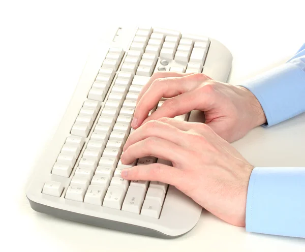 Αρσενικό χέρια δακτυλογράφηση στο πληκτρολόγιο απομονωθεί σε λευκό — Φωτογραφία Αρχείου