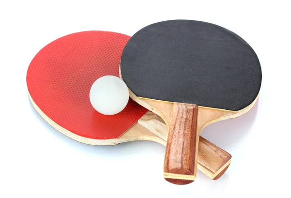 Tischtennisschläger und Ball, isoliert auf weiß — Stockfoto