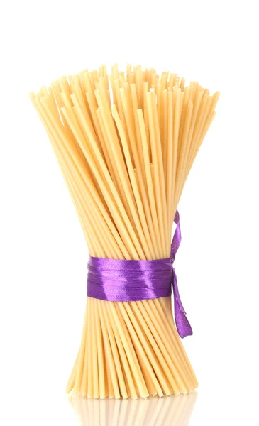 Kilka spaghetti z taśmy na białym tle — Zdjęcie stockowe