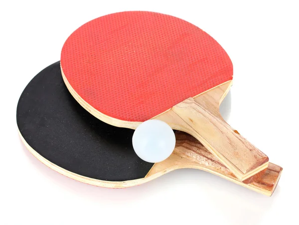 Ping-pong rakety a míč, izolované na bílém — Stock fotografie