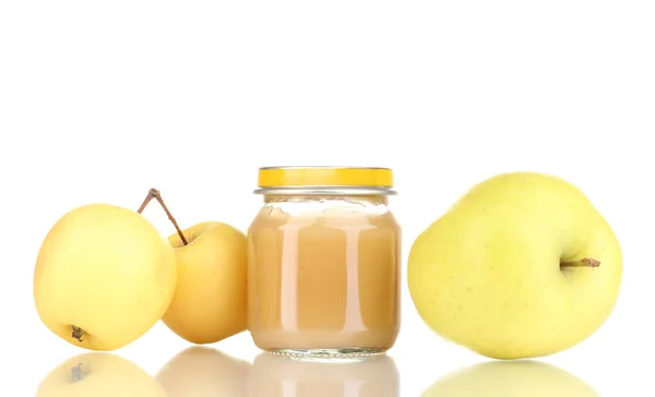 Vaso di purea di bambino e mele isolato su bianco — Foto Stock