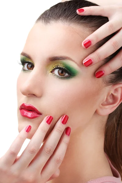 Ritratto di giovane donna sexy con trucco glamour e manicure rossa — Foto Stock