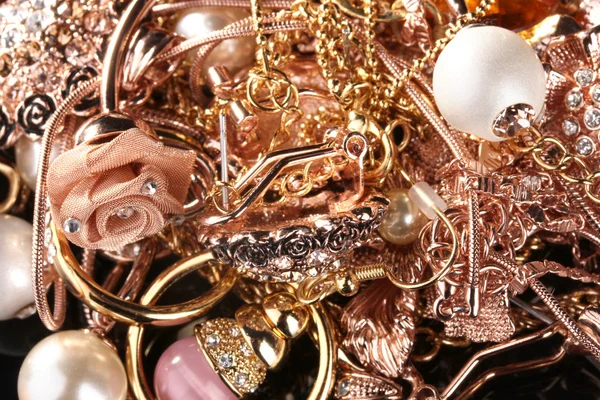 Różne zbliżenie złoto biżuteria — Zdjęcie stockowe