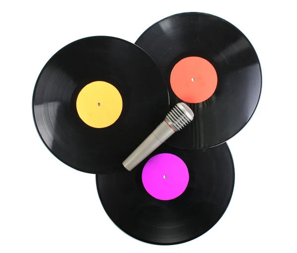 Zwart vinyl records en microfoon geïsoleerd op wit — Stockfoto