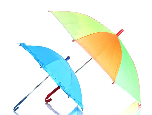 Due ombrelli colorati isolati su bianco — Foto Stock