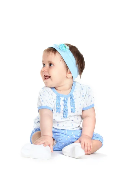 Izole üzerinde beyaz oturma sevimli bebeğim — Stok fotoğraf