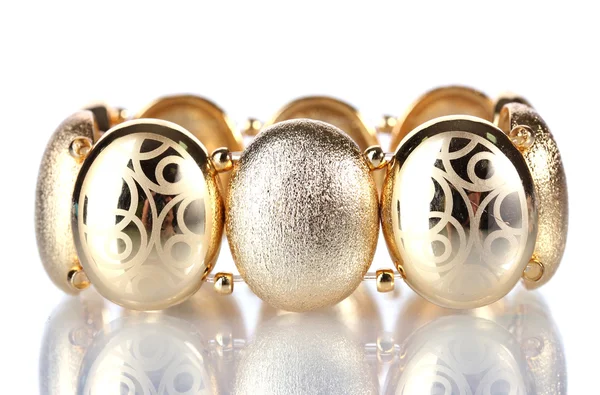 Красивий золотий браслет ізольований на білому — стокове фото