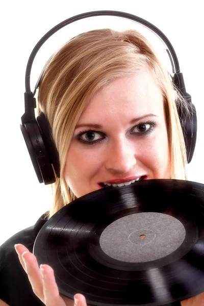 Žena s sluchátka poslouchat hudbu, samostatný bílý poz — Stock fotografie