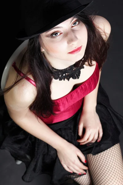 Portrait femme en corset rouge — Photo