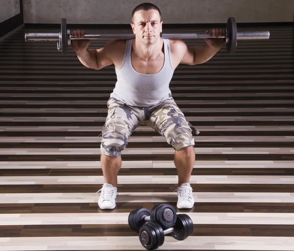 Proper weightlifting — Stock Photo, Image