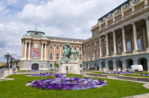 El palacio real en budapest — Foto de Stock