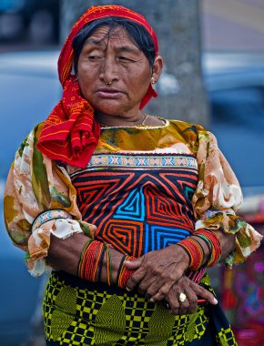 Kuna woman clipart