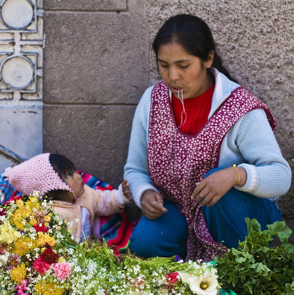 Perulu anne — Stok fotoğraf