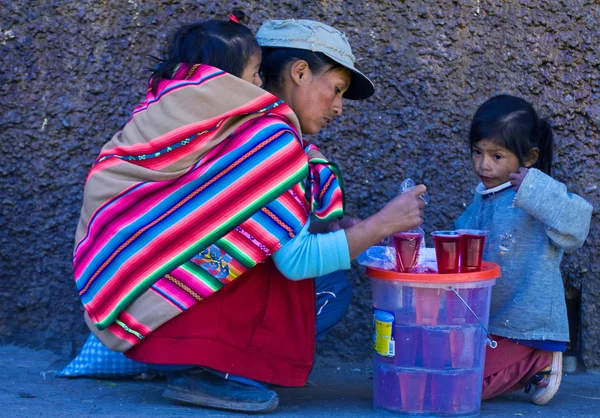 Madre peruana — Foto de Stock