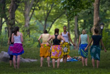 Central Park'a belly dance