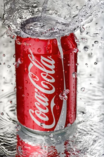 Coca Cola sıçrama — Stok fotoğraf