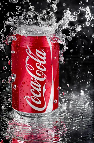 Coca Cola-Spritzer lizenzfreie Stockbilder