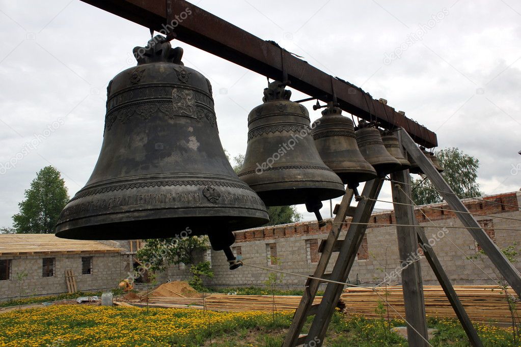 Photos Et Images Libres De Droits Pour Cloche D Eglise A Telecharger