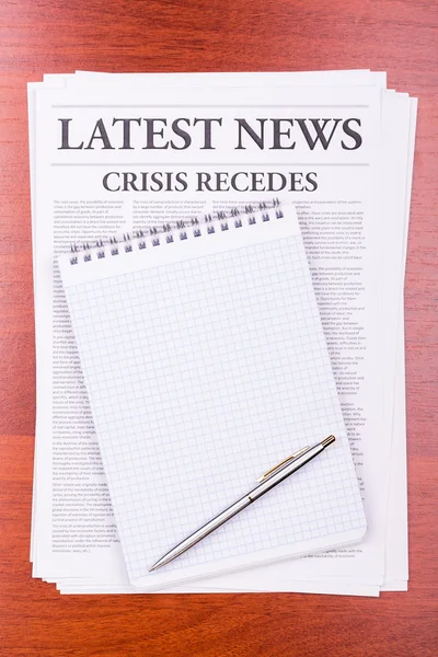 The newspaper CRISIS RECEDES — Stock Photo, Image