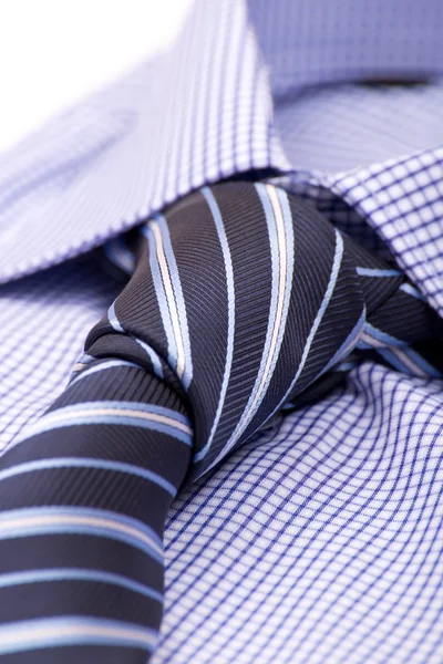Голубая рубашка с галстуком — стоковое фото