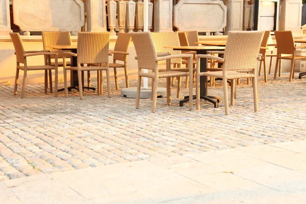 Restaurantstuhl im Freien — Stockfoto
