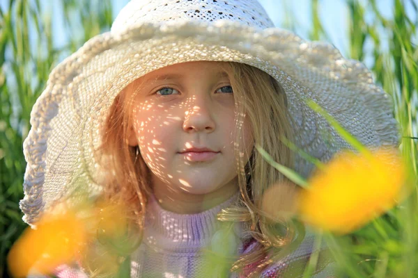 Portrait of a girl in a cap — Stock Photo, Image