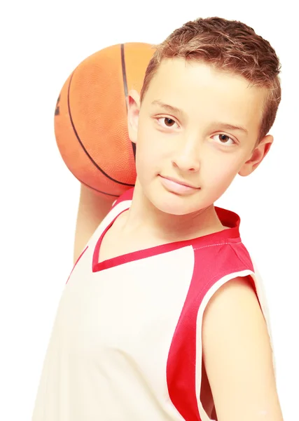 Menino com basquete — Fotografia de Stock